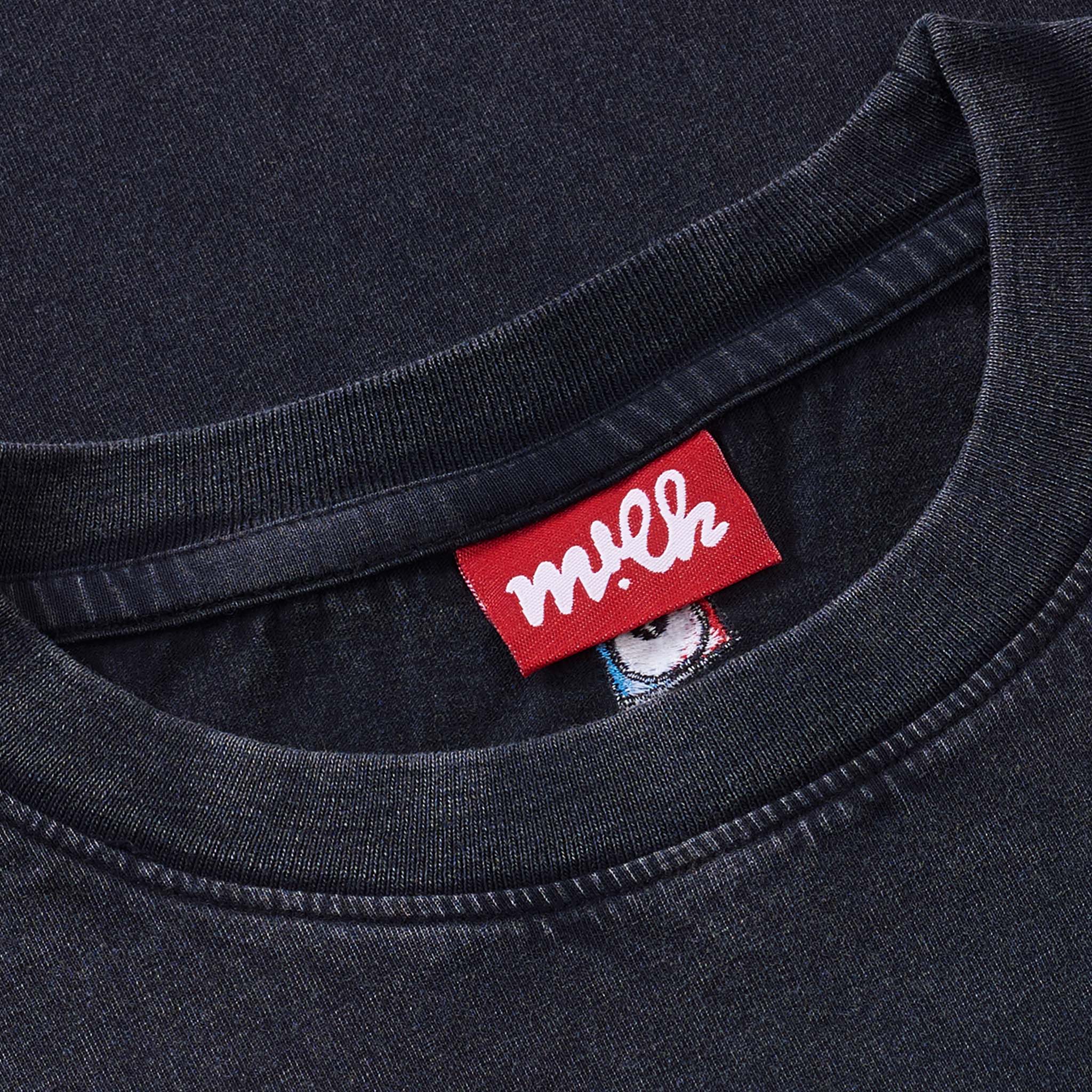 red clothing label design