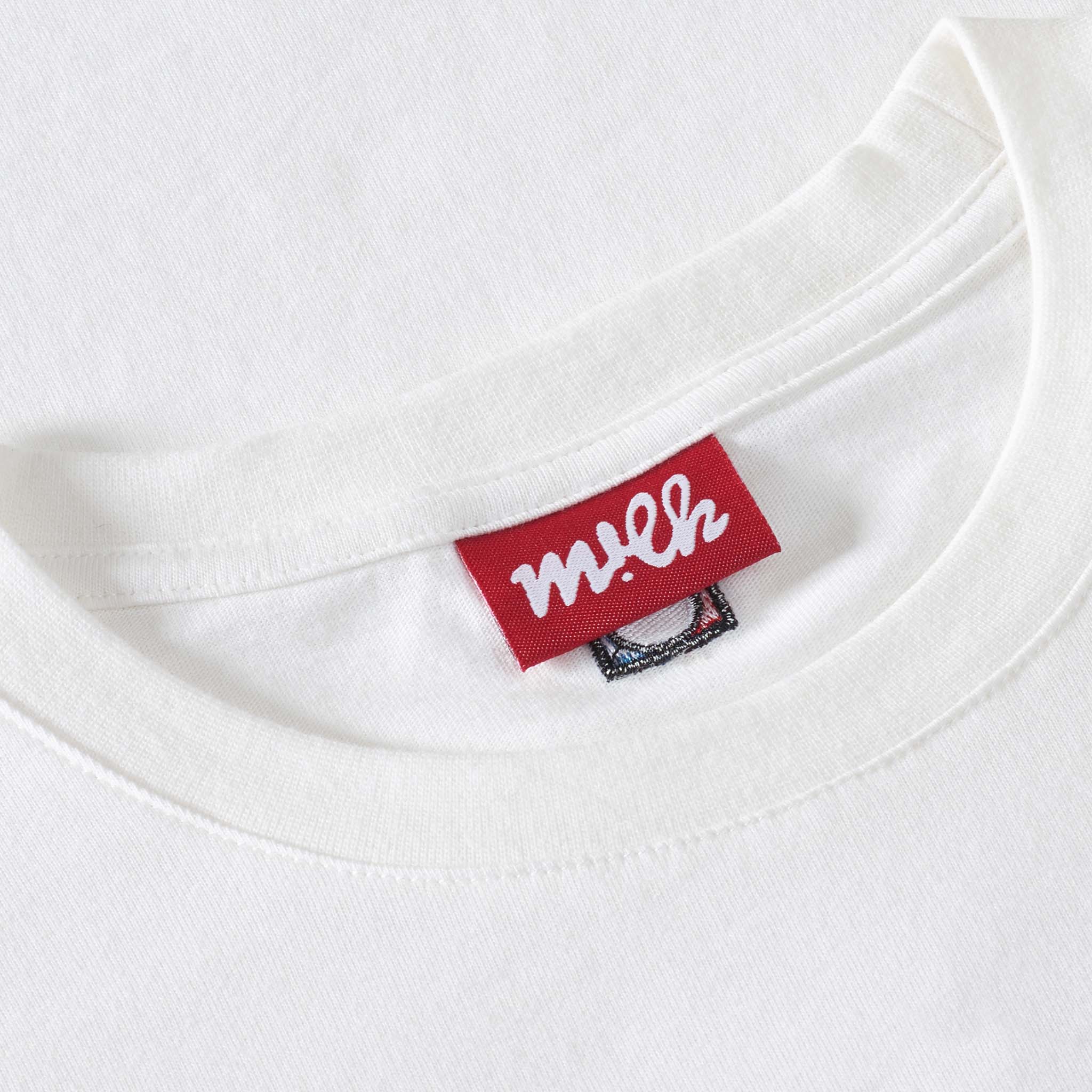 red clothing label design